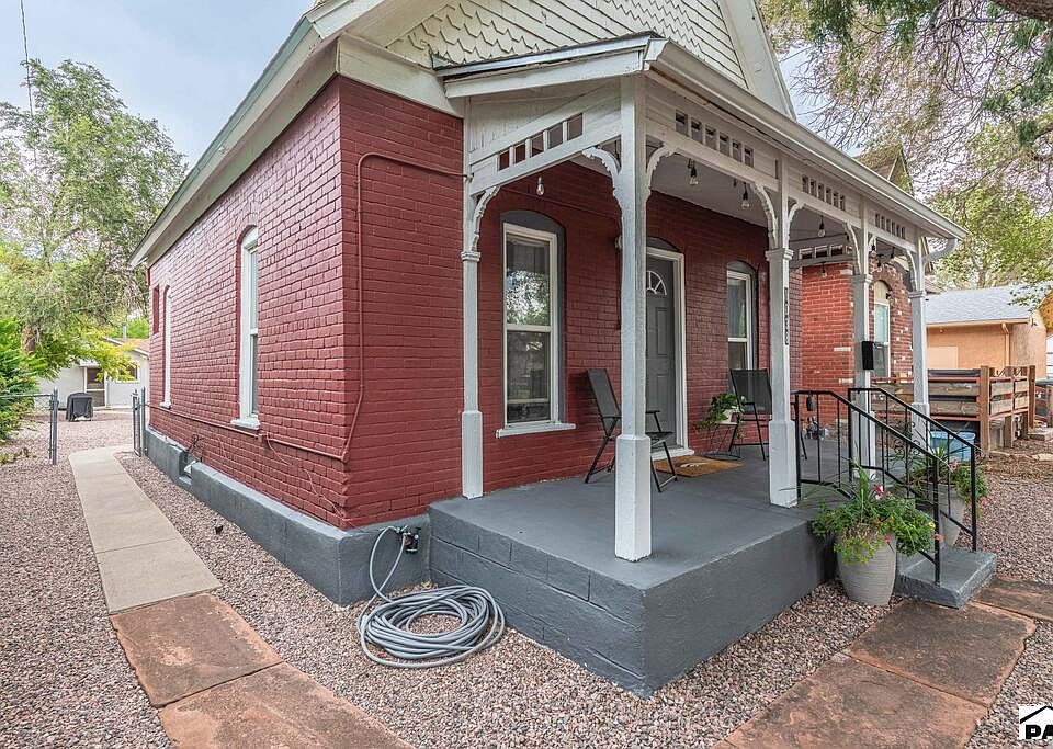 1st image of 1038 Cedar St