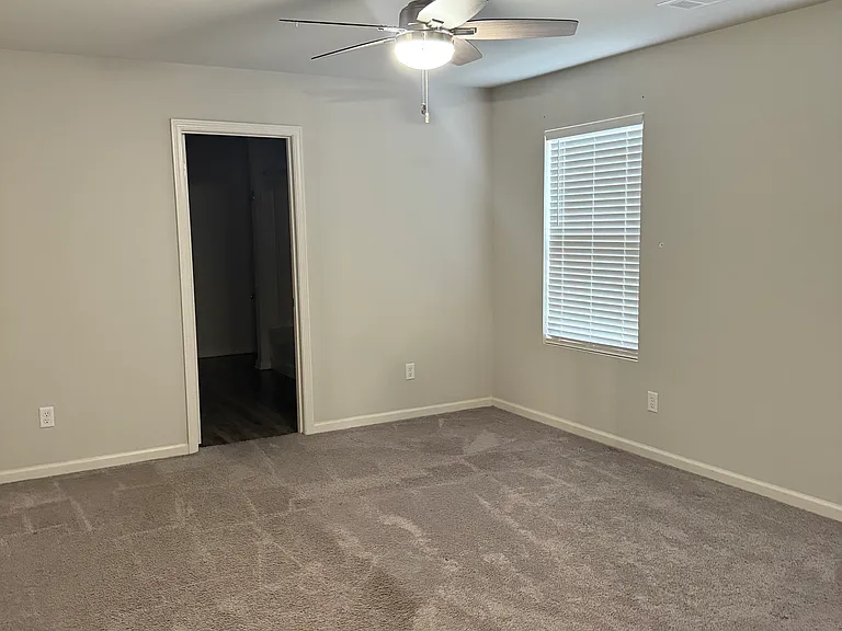 Master/Primary bedroom