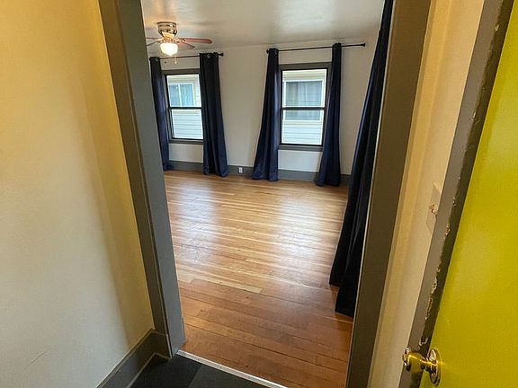 3rd image of 1111 Elizabeth Ave