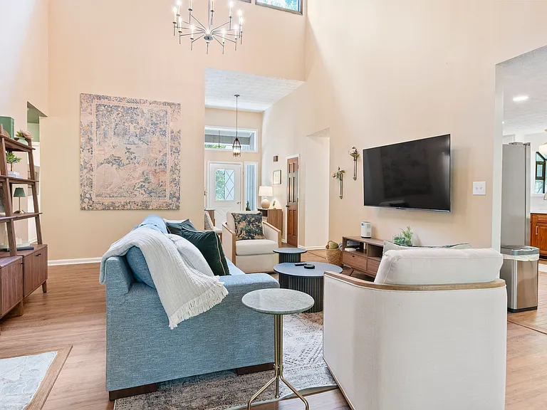 420 Cedar Ln — Photo 7