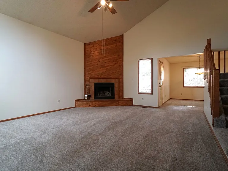 1155 Popes Valley Dr — Photo 5