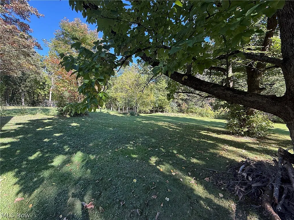 3 bed, 4.0 bath, 2300 sqft, $3,500 — Photo 4