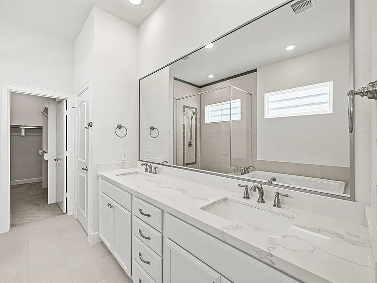 719 Leverkuhn St — Photo 30