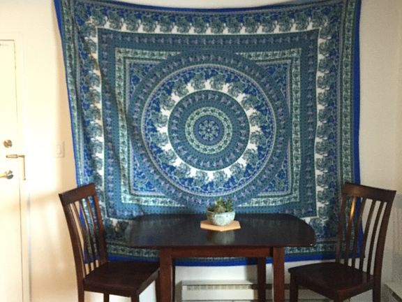 Living Room/Dining Table