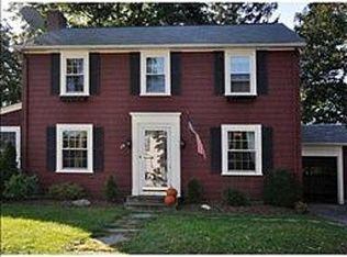 24 Weeden Ave, Rumford, RI 02916