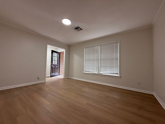 4th image of 917 Green Forest Dr