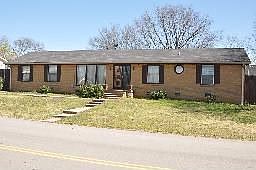 Home for Sale in Lebanon, Tennessee $125,000