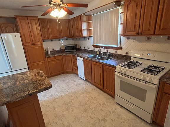 4th image of 4405 Jamieson Ave
