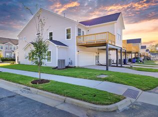 969 Robbie Jackson Ln, Fuquay Varina, NC 27526