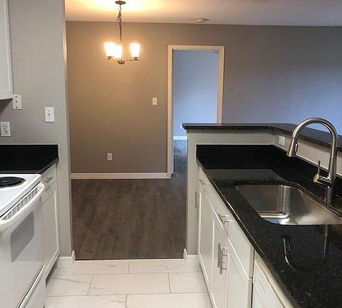 4th image of 1400 Gandy Blvd N Unit 1515