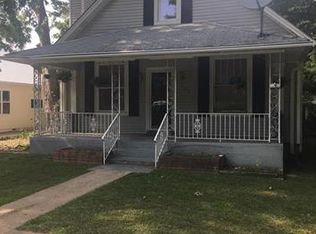 305 W Walnut St, Winfield, MO 63389