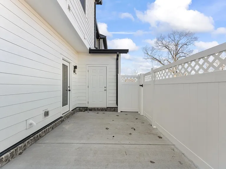 1345 Rebecca Johns Dr — Photo 18
