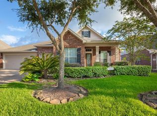 12215 Willow Brook Ln, Pearland, TX 77584