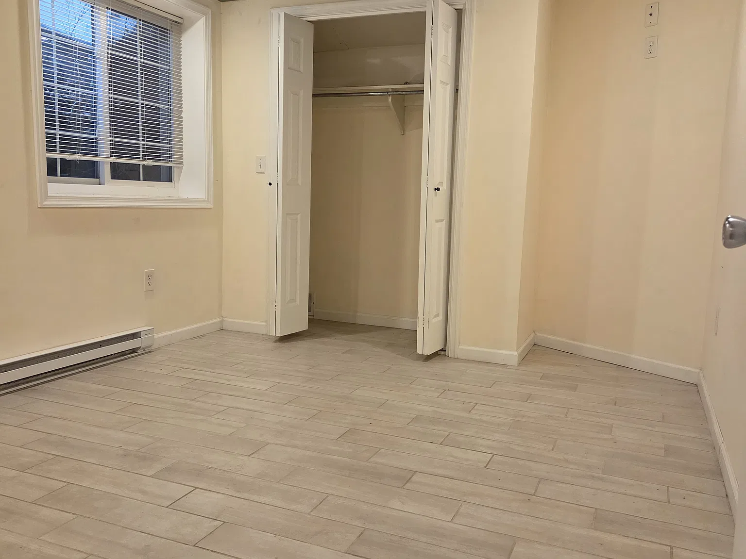 1 bed, 800 sqft, $1,000 — Photo 3
