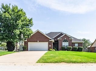 2806 SE 3rd St, Bentonville, AR 72712