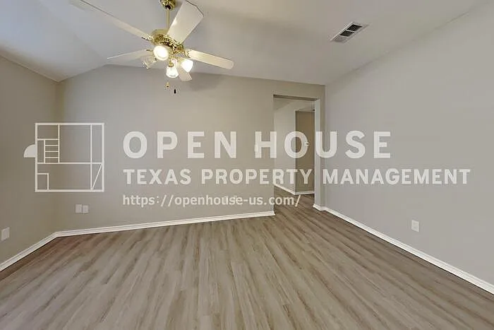 3205 Muleshoe Ln — Photo 5