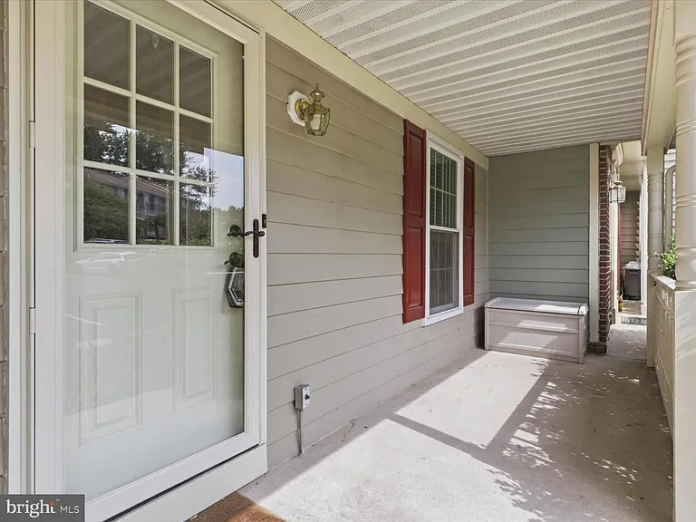 1563 Autumn Ridge Cir — Photo 3