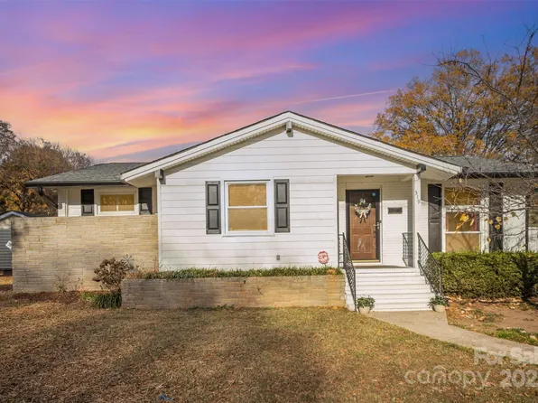 319 Scaleybark Rd, Charlotte, NC 28209