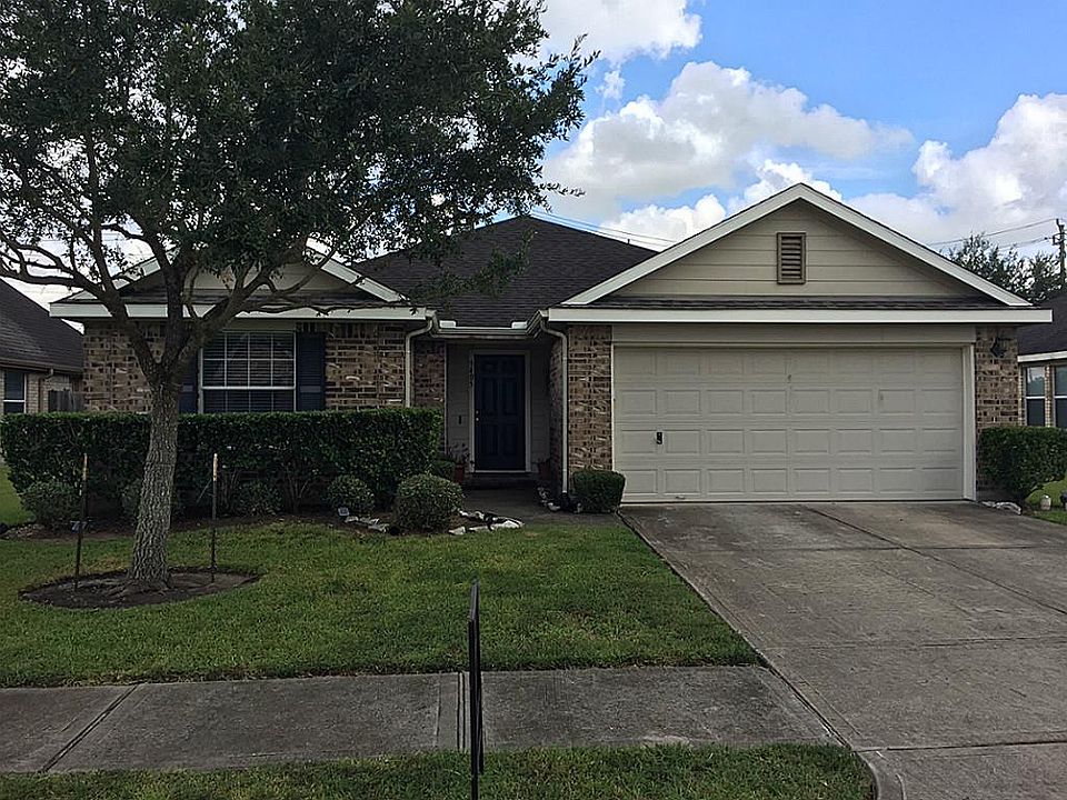 1st image of 3405 Cypress Village Dr