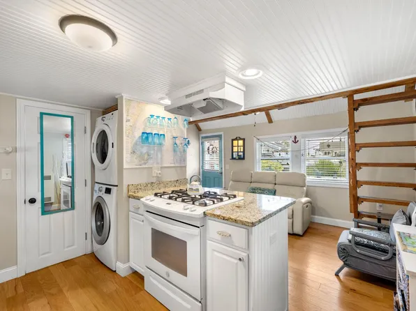 470 Winnacunnet Road #8, Hampton, NH 03842
