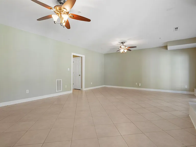 207 Towne Ridge Ln — Photo 26