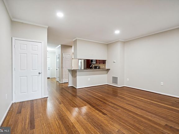 3rd image of 7257 Stover Dr