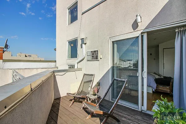 Sold by Brownstone Real Estate | media 7