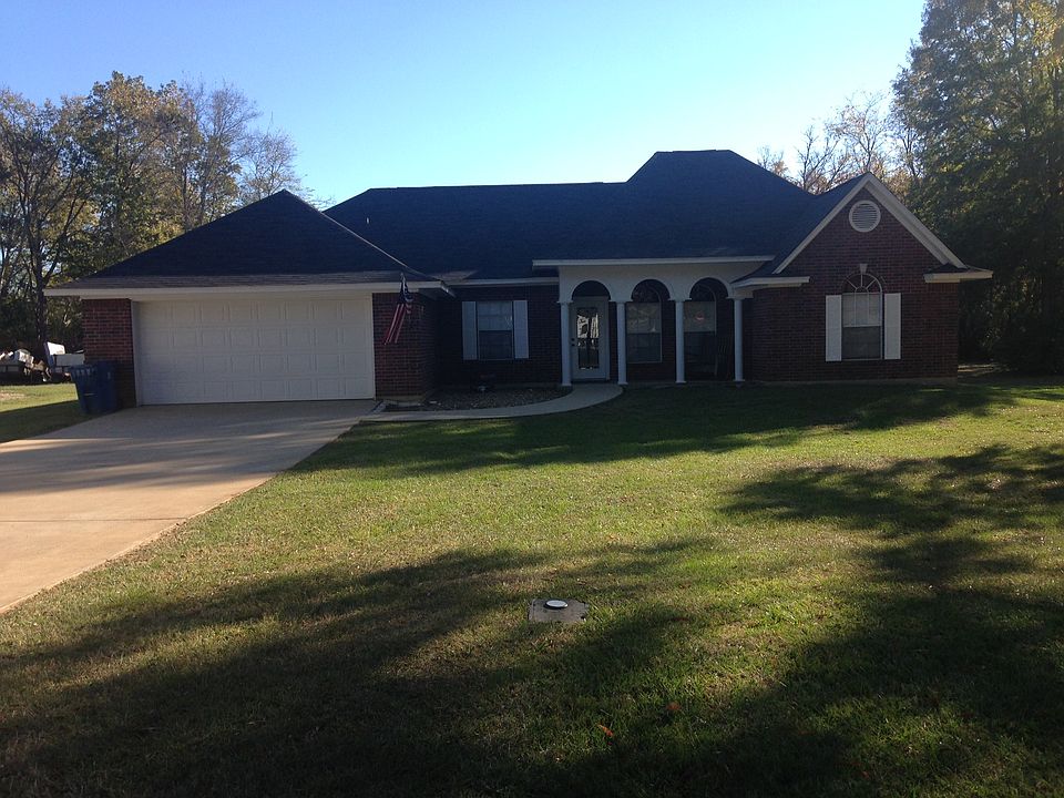 1st image of 105 Dews Dr