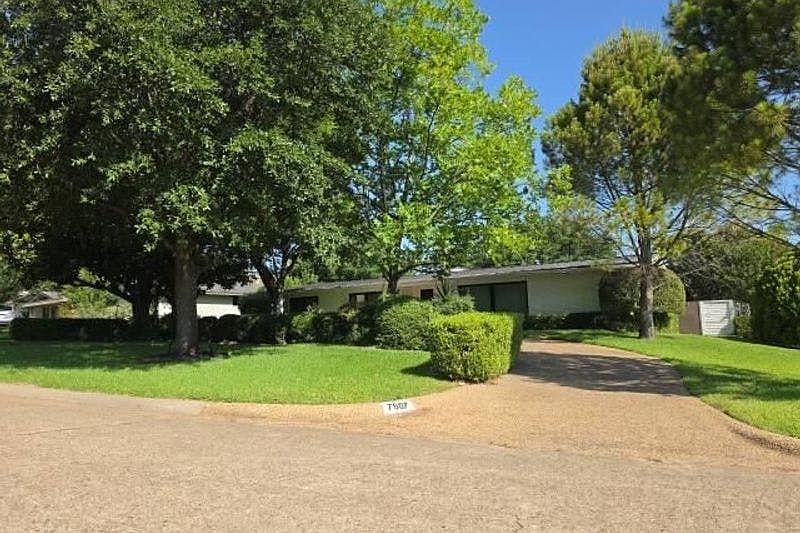 2nd image of 7607 Yamini Dr