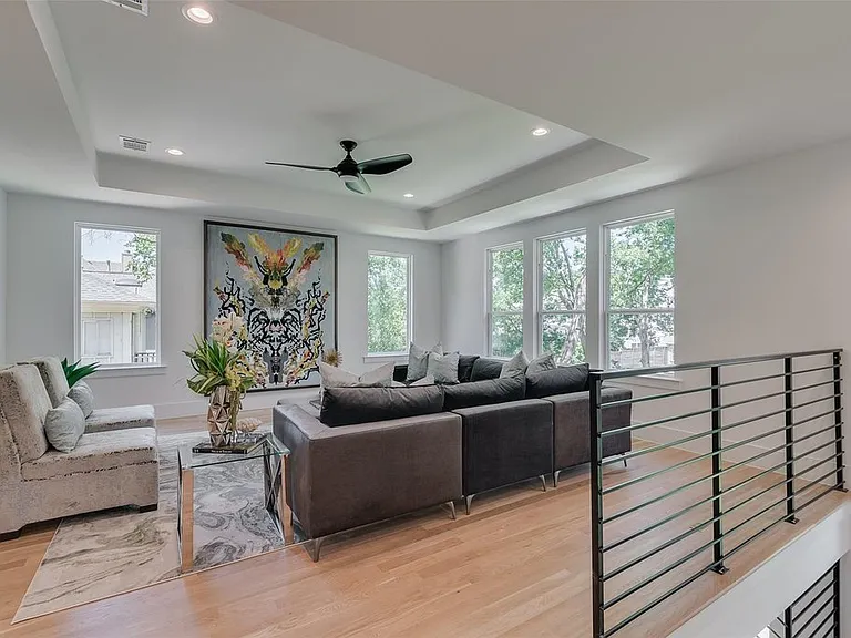 6135 Velasco Ave — Photo 89