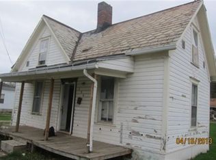 294 Packer St, Uhrichsville, OH 44683