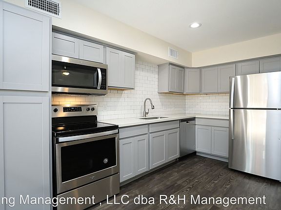 3rd image of 5504 La Branch St APT 04