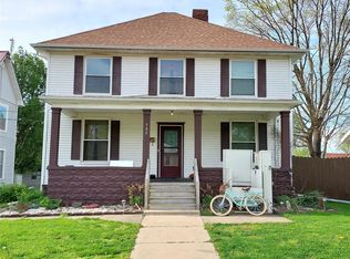 520 W Spring St, Greenville, IL 62246