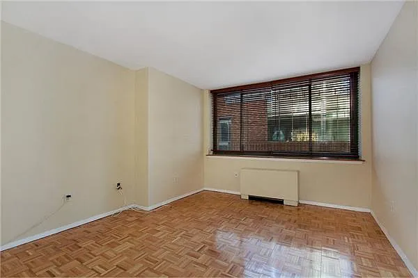 Rented by TNG Nassimi Realty | media 17