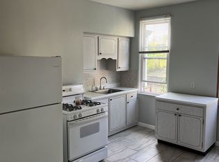 814 Penn St, Pittsburgh, PA 15215