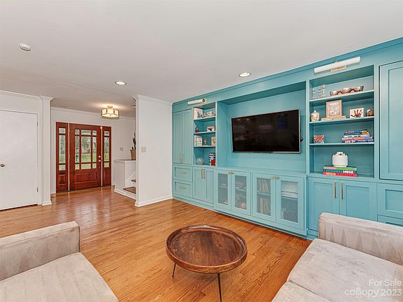 4th image of 3819 Dunlanwood Cir