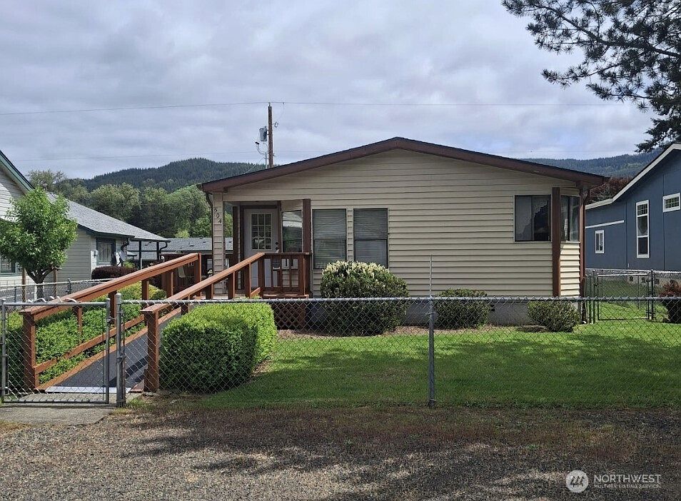 1st image of 504 Taylor Street