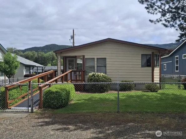 504 Taylor Street, Ryderwood, WA 98581