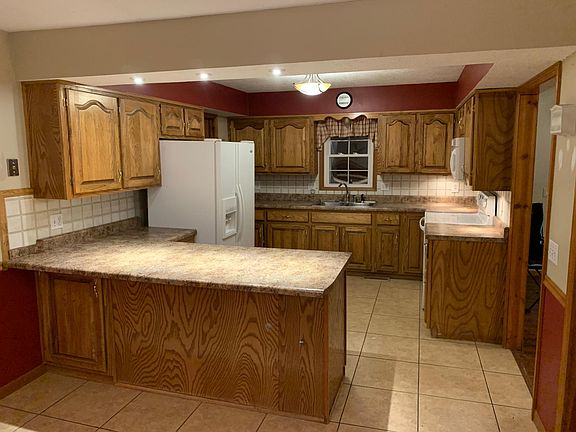 3rd image of 27066 Olympic Dr
