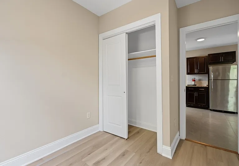 144 Inslee Pl #3R — Photo 5