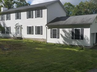 141 W Lilac Rd, Milford, PA 18337