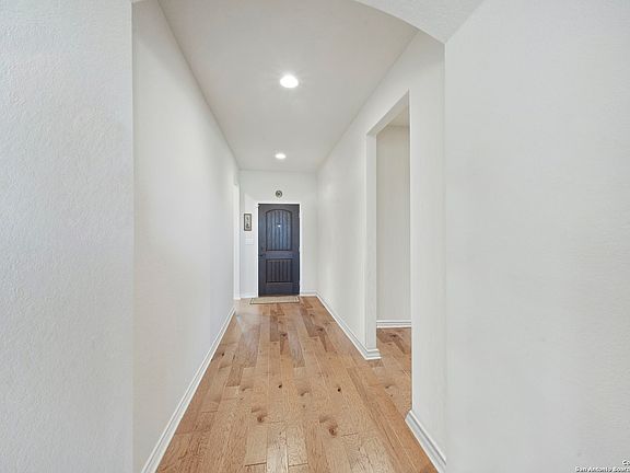 4th image of 3931 Saguaro Blvd