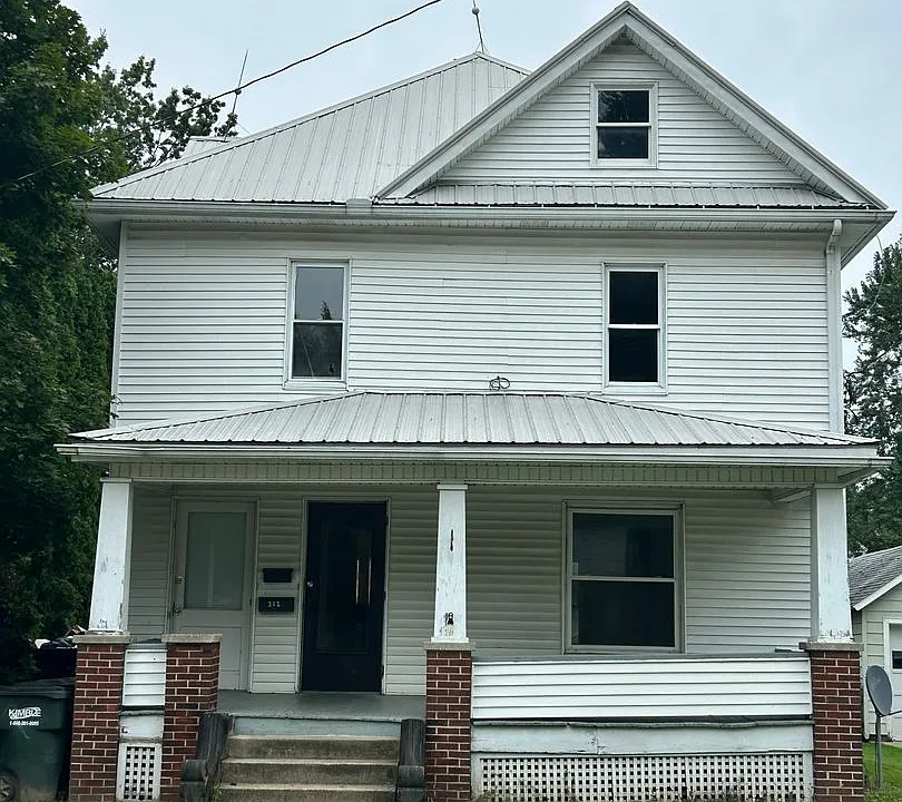 212 Mohican Ave