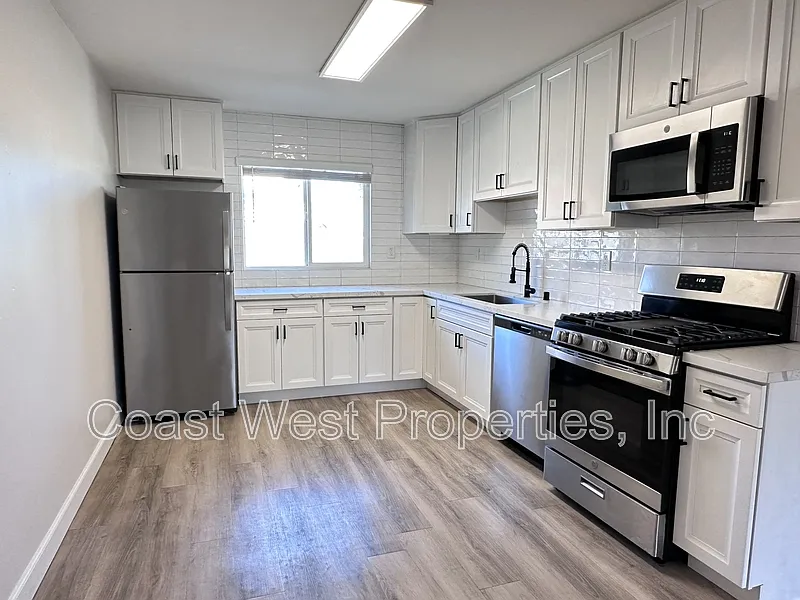 2 bed, 1.0 bath, 750 sqft, $3,350 — Photo 4