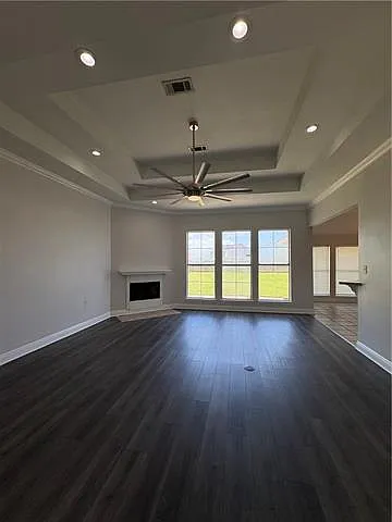 86 Derek Ln — Photo 3