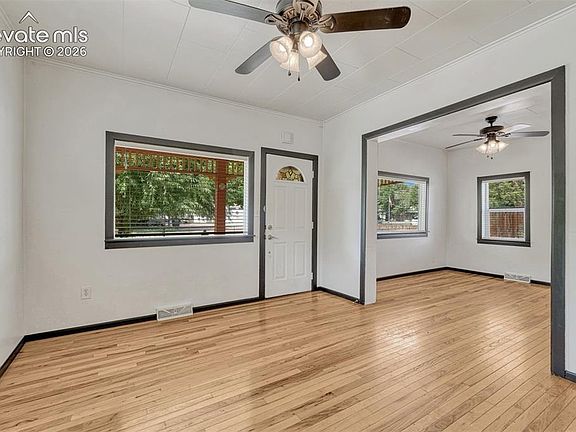 4th image of 1022 W 4th St