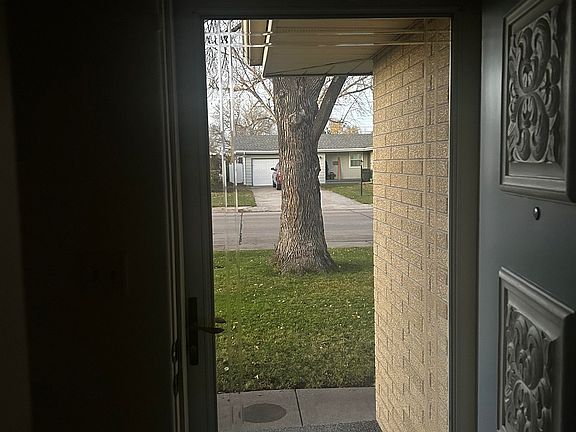 4th image of 2208 W E St.