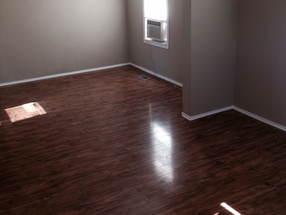 1st image of 3033 Glenbroke St