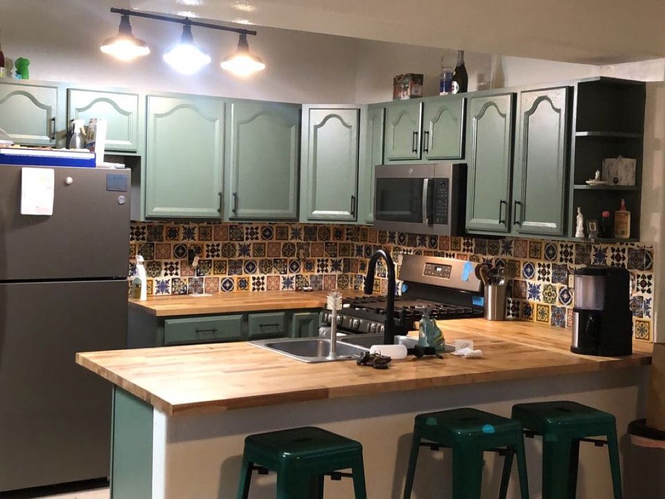 1st image of 400 E Picacho Ave APT B