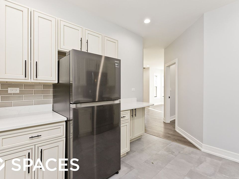 1st image of 6103 N Winthrop Ave APT 1A